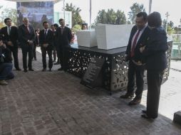 El día de hoy se llevó a cabo la ceremonia de colocación de la primera pieza del inmueble en la Plaza Bicentenario. EL INFORMADOR / F. Atilano