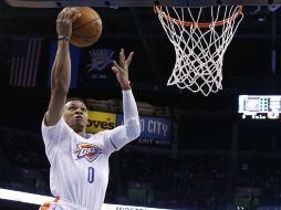 Russell Westbrook, el Thunder, se quedó cerca del triple-doble, consiguió 23 puntos, 10 asistencias y nueve rebotes. AP / S. Ogrocki