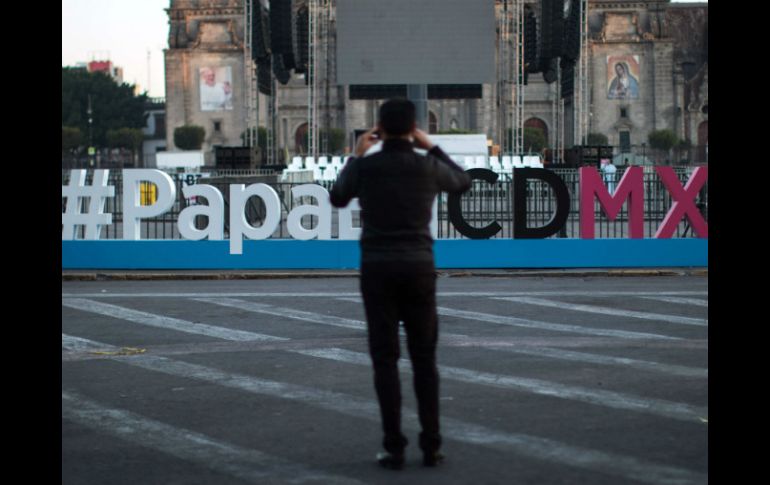 El Papa Francisco está a unas horas de llegar a la Ciudad de México proveniente de La Habana. AFP / P. Pardo