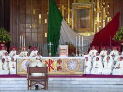 El máximo líder católico dedicó unos minutos en silencio a la Virgen de Guadalupe, después de terminar su homilía. TWITTER / @ConElPapa