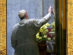 El vocero del Vaticano destacó los 28 minutos que el Papa estuvo frente a la Virgen de Guadalupe. EFE / A. Di Meo