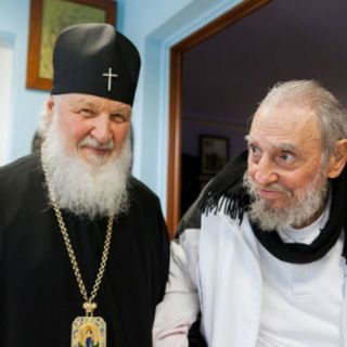El patriarca ruso Kiril visita a Fidel Castro