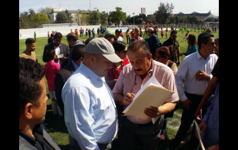 El alcalde Enrique Alfaro reinauguró la Unidad Deportiva 51. TWITTER / @GuadalajaraGob