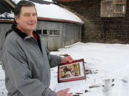 Walter Yakoboski quiere usar los ingresos de la subasta de su cómic para comprar la granja de verduras de su difunto padre. AP / F. Eltman