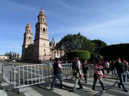 Los dispositivos de seguridad y las revisiones, se intensificaron principalmente en las tres sedes donde tendrá encuentros con religios SUN / C. Mejía