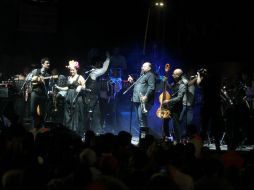 San Juan Project invitó al escenario a la cantante Leiden y a integrantes de la Orquesta Pérez Prado. EL INFORMADOR / A. Hinojosa