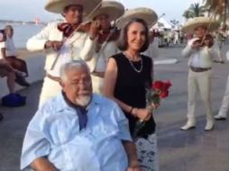 De acuerdo con la página de Facebook, el encuentro tuvo lugar el pasado viernes en Puerto Vallarta. FACEBOOK / Fórum Chaves