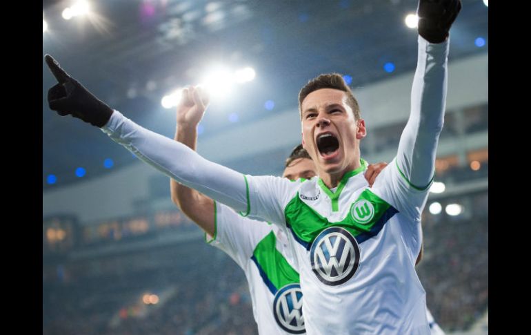 Julian Draxler marcó un doblete para el Wolfsburgo. EFE / M. Becker