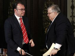 La SHCP anunció un recorte al gasto de 132 mil MDP, mientras que Carstens informó del ajuste al alza de las tasas. SUN / A. Ojeda