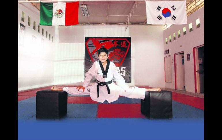 Damián Cortés Labastida a sus escasos 11 años de edad ya lleva un largo camino recorrido en el taekwondo. EL INFORMADOR / E. Barrera