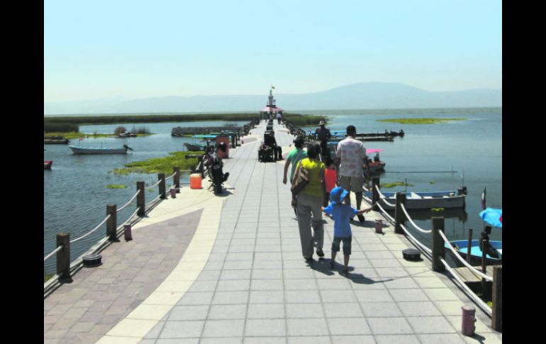 El Lago de Chapala recibe a partir de hoy a los mejores veleristas del país en la Copa Porsche Nacional de Vela. EL INFORMADOR / F. Atilano