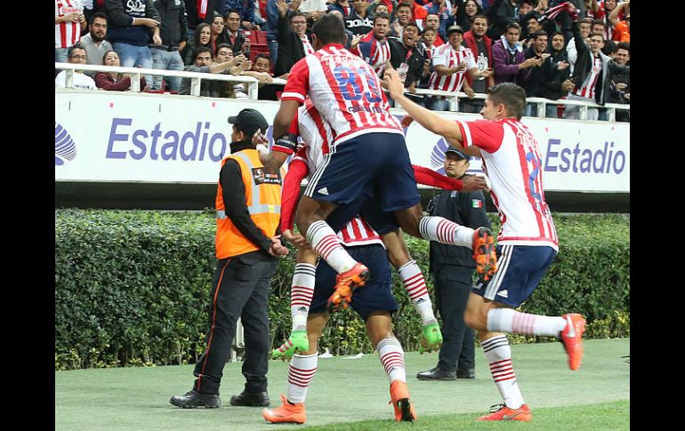 El equipo Rojiblanco está urgido ya de su primera victoria. EL INFORMADOR / ARCHIVO