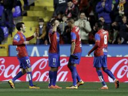 Al minuto 10 José Luis Morales burló a los defensores visitantes y venció al arquero para poner el 1-0 del encuentro. EFE / M. Bruque