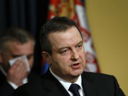 El ministro de Asuntos Exteriores serbio, Ivica Dacic, durante la rueda de prensa. AP / D. Vojinovic