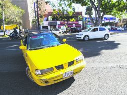 Según la Secretaría de Movilidad, 12 mil 631 taxis circulan en la Zona Metropolitana; 16 mil 375 unidades en todo el Estado. EL INFORMADOR / P. Franco