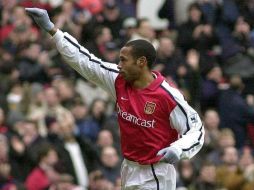 Henry fue uno de los protagonistas de la final de la Champions que midió al Arsenal con el cuadro catalán en 2006. AFP / ARCHIVO