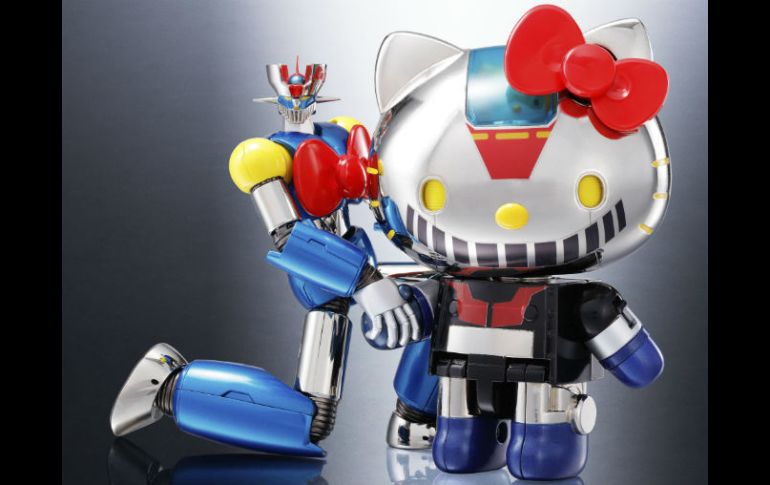 Imagen facilitada por la firma Bandai de la famosa gata Hello Kitty y el icónico robot Mazinger Z. EFE /