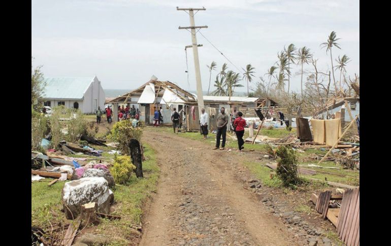 Destrozos causados por el paso del ciclón Winston en una zona residencial del distrito de Tailevu del Norte. EFE / Gobierno de Fiji