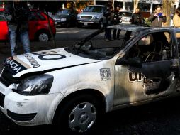 Los encapuchados destruyeron unna base de vigilancia y un vehículo de auxilio de la UNAM. SUN / F. Ramírez