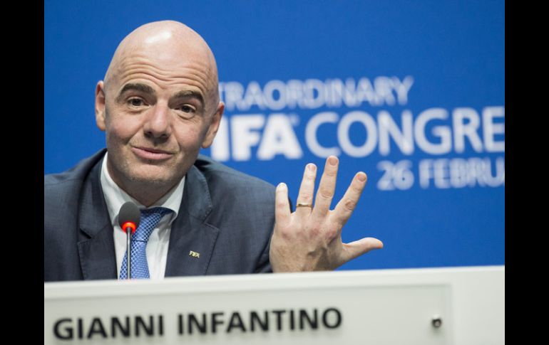 El suizo Gianni Infantino tiene la misión de devolverle credibilidad a la FIFA. AP / E.Leanza