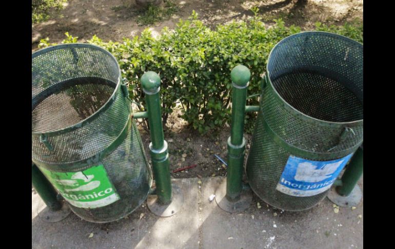 A pesar de que algunos hacen el esfuerzo por clasificar la basura, dentro de los camiones recolectores es mezclada. EL INFORMADOR / A. García