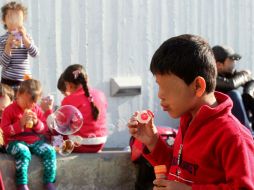 Ejecutivos de la organización poden mejor asistencia humanitaria para los niños en crisis, para evitar que salgan de sus países. EFE / P. Saitas