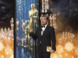 Leonardo dejó así atrás la marca establecida en 2014 por la selfie que Ellen DeGeneres se tomó en la ceremonia del Oscar. EFE / M. Pettit