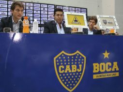 Los hermanos Gustavo y Guillermo Barros Schelotto tienen la tarea de resucitar a Boca. EFE / D. Fernández