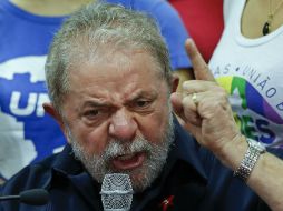 Lula alega que la Policía no tenía razón para conducirlo hasta una comisaría, porque nunca se negó a comparecer. AP / A. Penner