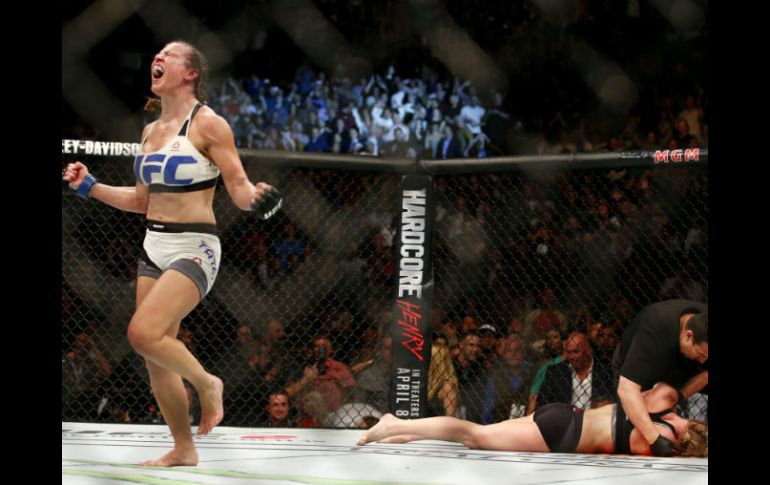 Tate (18-5) se convirtió en la tercera campeona de 135 libras en la historia de la UFC. AP / E. Jamison