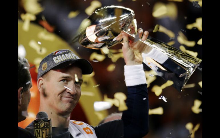 Peyton se va luego de haber conquistado el Super Bowl 50. AP / ARCHIVO