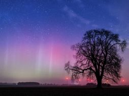 Fue posible verlas hasta el sureño condado británico de Oxfordshire. EFE / P. Pleul