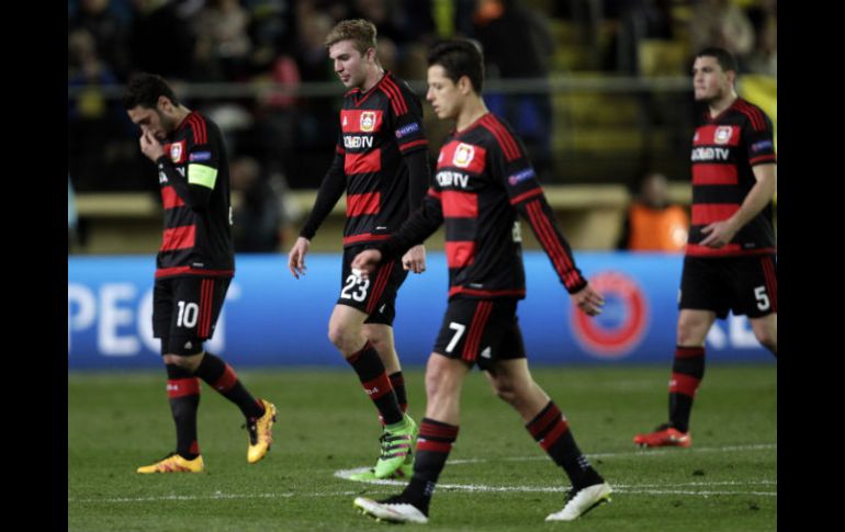 El delantero mexicano 'Chicharito' Hernández tuvo muy pocas llegadas en el área. AP / A. Saiz