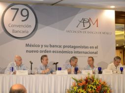 Representantes de la ABM participan en la 79 Convención Bancaria, que se realiza en Acapulco. SUN /