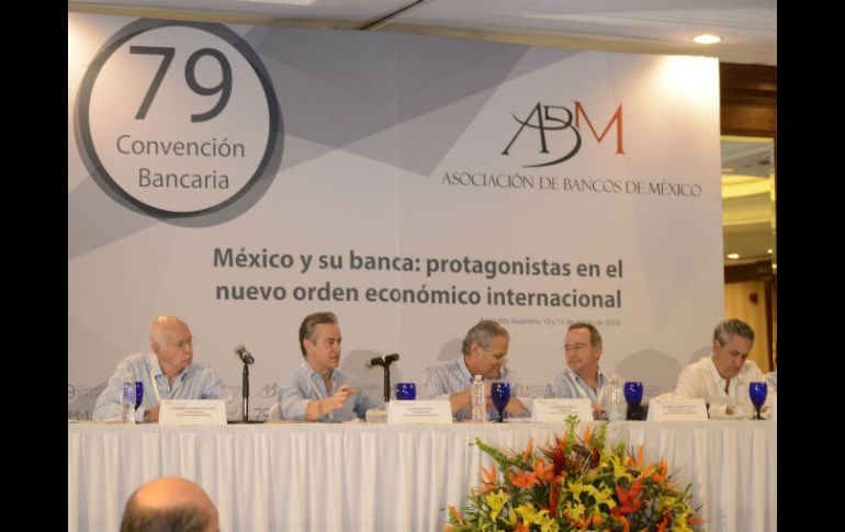 Representantes de la ABM participan en la 79 Convención Bancaria, que se realiza en Acapulco. SUN /