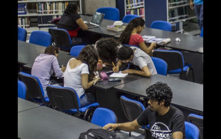 Señalan que los estudiantes de bajo rendimiento son más vulnerables de abandonar la escuela. EL INFORMADOR / ARCHIVO