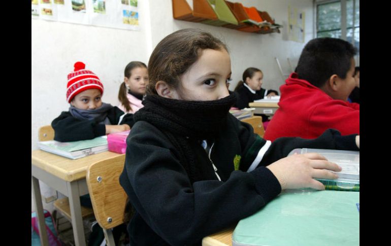 Piden a los padres de los menores tomar precauciones con el clima. EL INFORMADOR / ARCHIVO