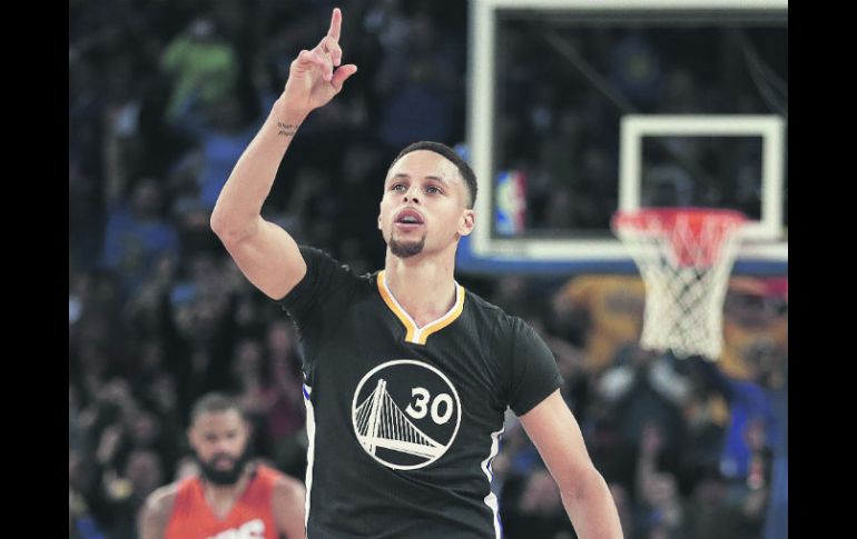 Stephen Curry. El jugador estrella de los Warriors de Golden State promedió 30.5 puntos por juego durante la semana. AP /  B. Margot