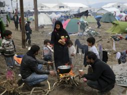 La mayoría de migrantes se aloja en la región Ática que abarca Ateneas y El Pireo. EFE / O. Panagiotou