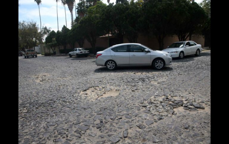 Las obras de la Línea 3 tienen un avance general de 39 por ciento. Las rutas alternas registran deterioro. EL INFORMADOR / M. Vargas