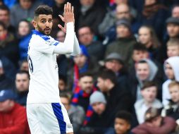 El francés Riyad Mahrez (foto) anota el primer gol, en el minuto 34; el defensa irlandés Damien Delaney hace el segundo en el 92. EFE / F. Arrizabalaga