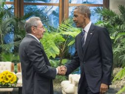 El presidente Raúl Castro recibe a Barack Obama, por primera vez, en La Habana. EFE / M. Reynolds