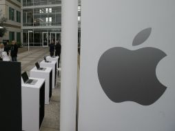 El gobierno acudió a la justicia para obligar a Apple a desbloquear el teléfono móvil. AP / M. Sanchez