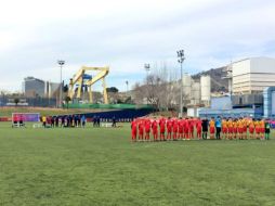 En duelos de categorías inferiores se guardó un minuto de silencio. TWITTER / @FCBEscola