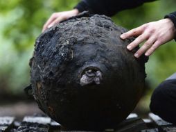 El artefacto, que al parecer pesaba 250 kilos, fue encontrado por trabajadores de una constructora. EFE / ARCHIVO