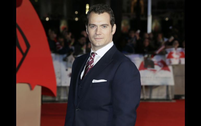 Cavill salió del cuarto del hotel pensando que se dirigía al baño y al cerrarse la puerta se quedó en el pasillo desnudo. AP / ARCHIVO