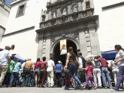 A La Merced han acudido alrededor de 400 fieles. EL INFORMADOR / E. Barrera