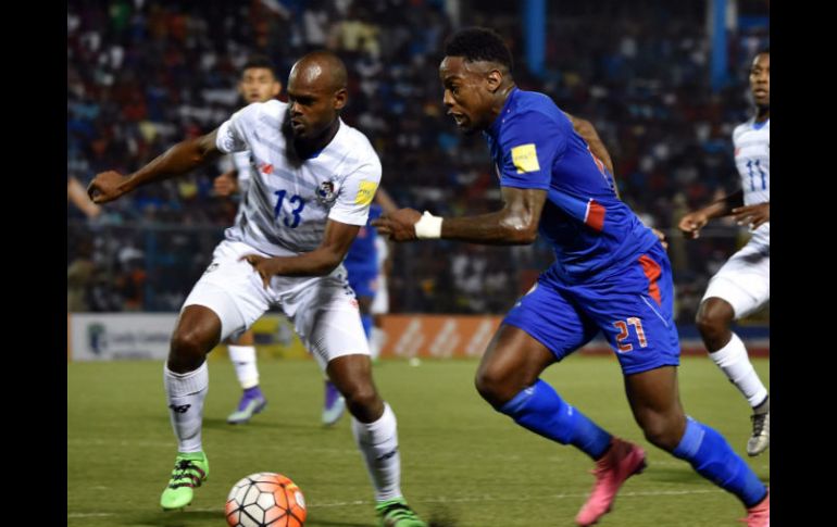 Haití consiguió su primer punto en tres partidos y sigue en el fondo de la clasificación. AFP / H. Retamal