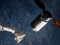 Cygnus permanecerá acoplada a la EEI durante dos meses antes de abandonar la estación. TWITTER / @NASA