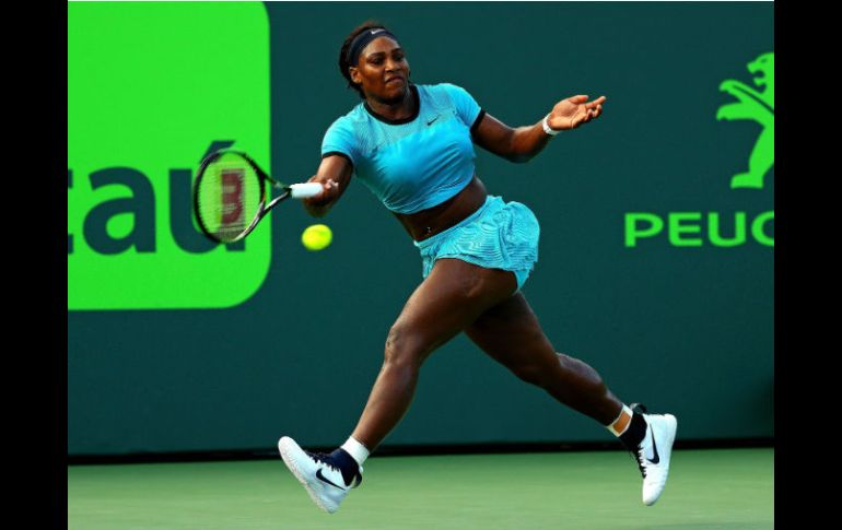 Williams tratará de confirmarse como la reina de Miami si logra el título, que será su noveno en el certamen. AFP / M. Ehrmann